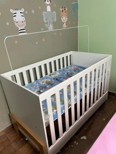 vendo berço, vira cama, nunca usado, estou vendendo porque meu filho não acostumou
