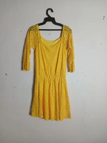 Vestido de renda urbanic