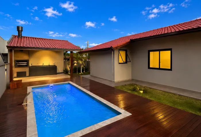 Casa pronta Imobiliada nova tudo novo.