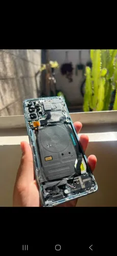 S20+ Com Detalhe -