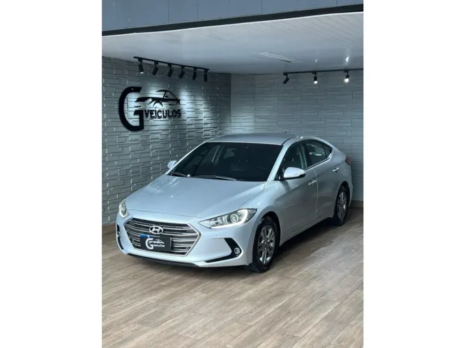 Hyundai Elantra 2.0 16V Flex Aut. 2017