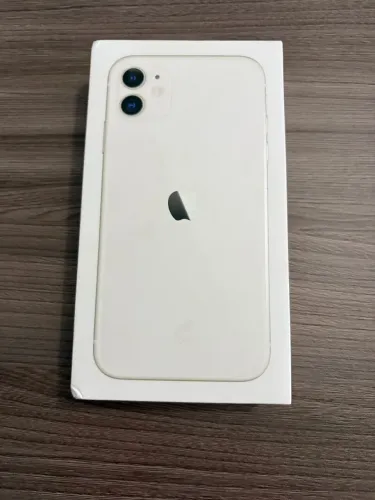  iPhone 11 Branco - Impecável, Sem Marcas de Uso! 