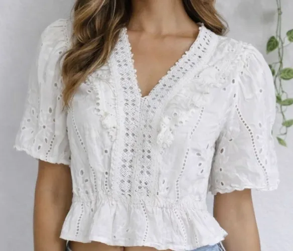 Blusa feminina de algodão estilo boho. Detalhes na descrição 