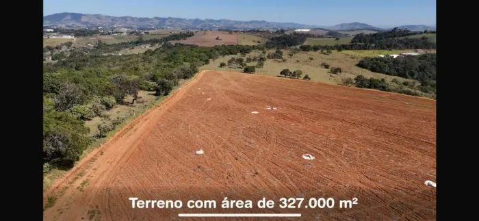 Área de grande porte em zona industrial em Pouso Alegre