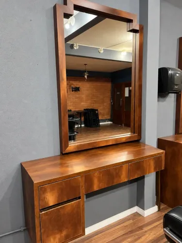 Bancada Barbearia com Espelhão Grande - JÁ DESMONTADA - Sob Medida