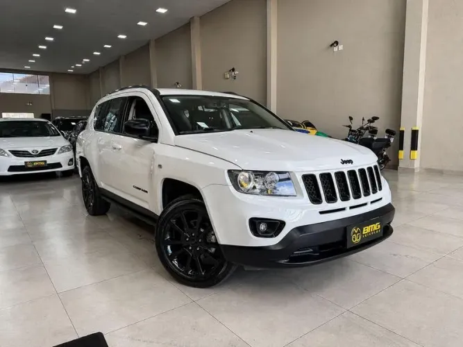Jeep Compass Sport 2.0 16V 156cv 5P 2014