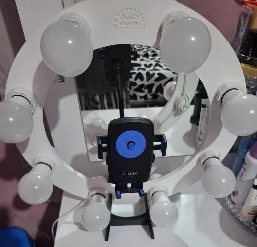 Ring light ja vai com as lâmpadas não faço entrega vim buscar em Rio largo.