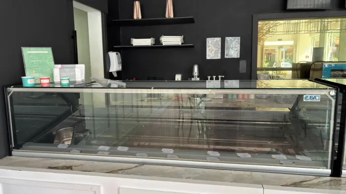 Vitrine Expositora para Sorvetes ISA 22 Sabores 2020