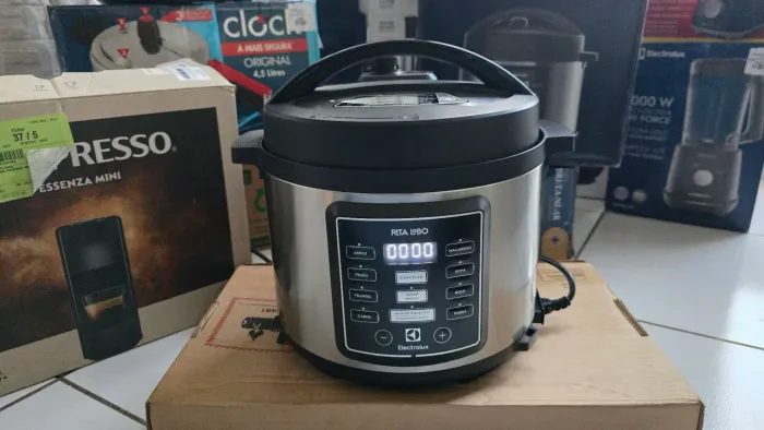 [NOVO] Panela de Pressão Elétrica Electrolux PCC15 5L Inox