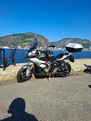 Vendo S1000XR 2017/2018 único dono 94.000Km somente viagem, nao uso para trabalhar