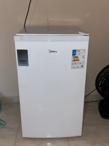 Frigobar Branco 124 litros Midea