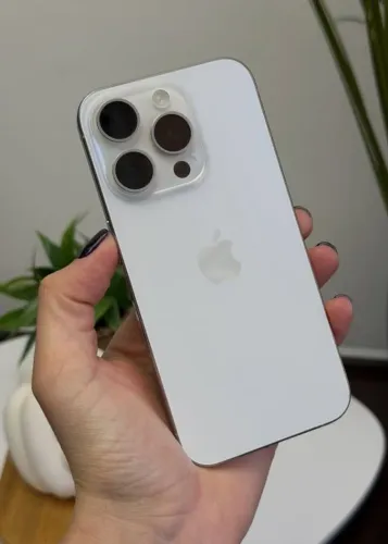 iPhone 15 Pro Branco 128 GB 6 meses de garantia