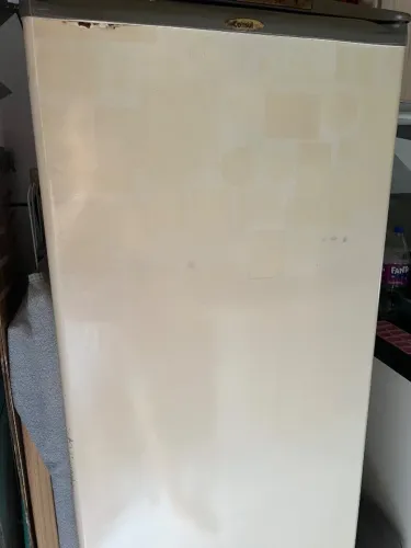 Geladeira Cônsul (perfeito funcionamento)+ freezer Eletrolux (perfeito funcionamento)