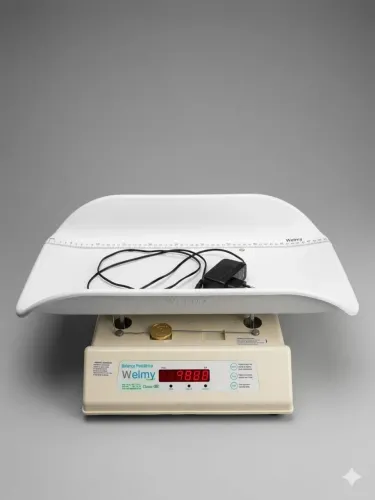Vende-se balança pediatrica welmy semi-nova