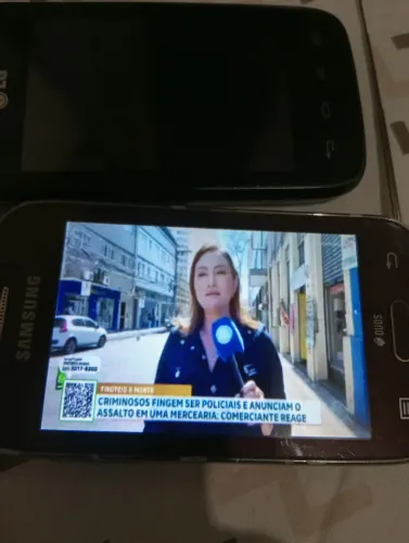 LG Samsung Dois celulares com tv um.outro.sem bateria