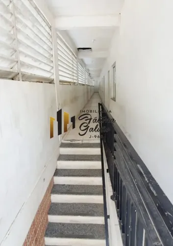 Vendo Prédio Comercial na Humaitá / Marco