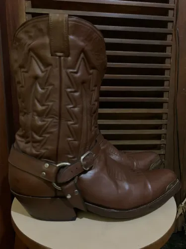 Bota Country Texana Masculina Couro Legítimo Harness com Ponteira