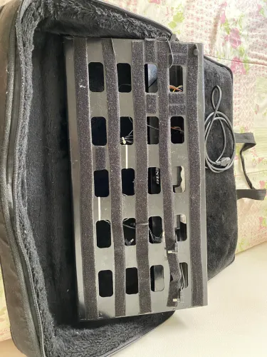 Pedal Board com Bag e fonte interna.