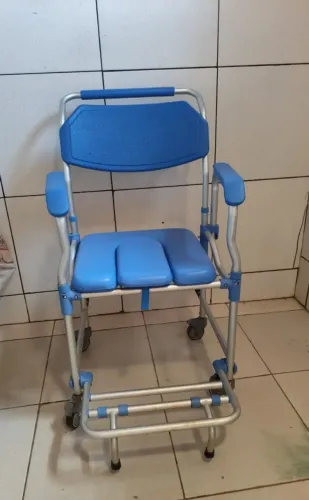 Cadeiras de rodas em alumínio 