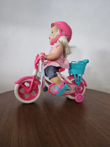 Boneca litlle mommy com bicicleta