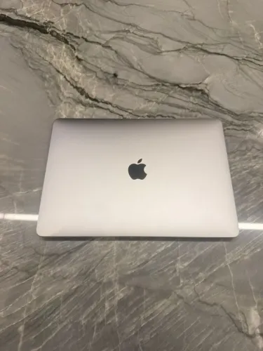 MacBook Pro 13? 2017 i5 | 8GB RAM | SSD 500GB | 4 Thunderbolt 3 | Impecável R$ 2.700