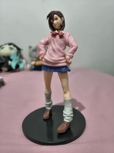 Figure Momo Ayase Dandadan
