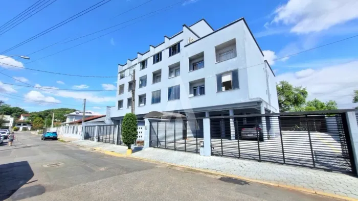 Apartamento com 1 quarto no bairro Glória.