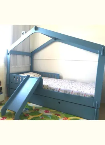 Cama Montessoriana Casinha ArqKids c/ Escorregador + Auxiliar/ gavetão - Semi Nova
