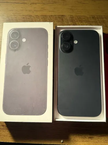 iPhone 16