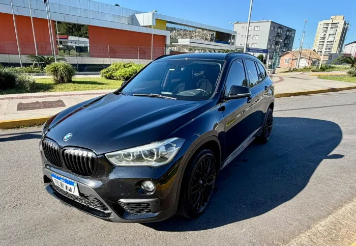 BMW X1 Sdrive 20I X-line 2.0 TB Active Flex 2018