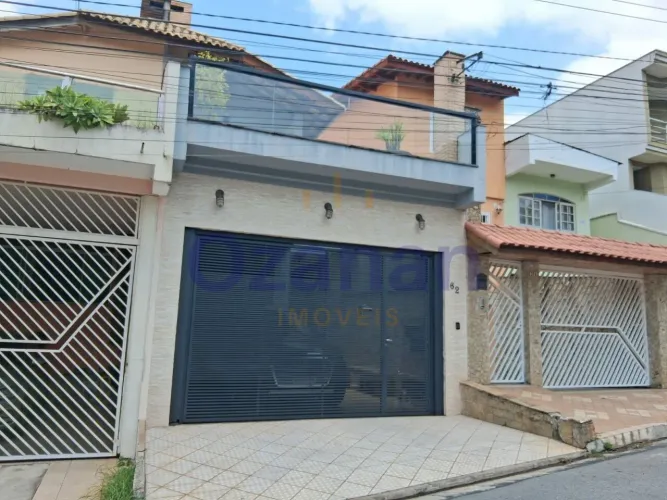 SOBRADO CITY PINHEIRINHO