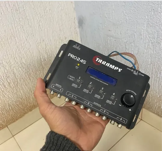 Processador de áudio Taramps 2.4s pro