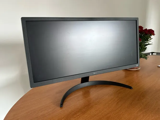 Monitor LG Ultrawide 26? IPS Full HD 21:9 - 26WQ500-B