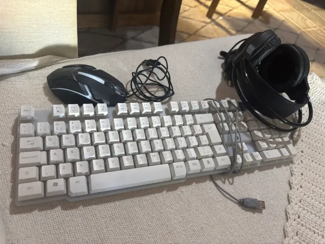 Kit Gamer Mouse+Teclado+ Fone