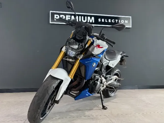 BMW F 900 R SPORT PLUS