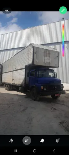 Caminhão baú mercedes Benz 1113