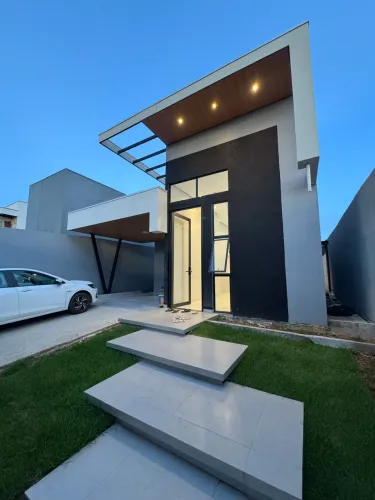 Linda casa moderna pé direito duplo com piscina e área gourmet