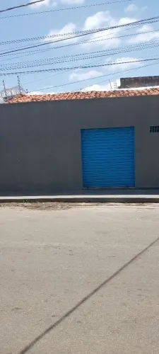 Alugo ponto comercial bem localizado próximo à Avenida principal