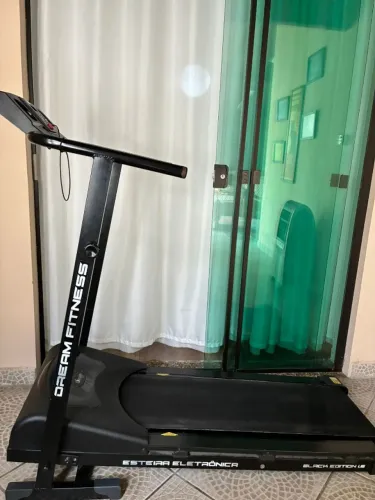 MUITO BARATO Esteira ergométrica Dream Fitness - Usada