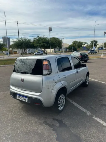 Fiat Uno Attractive 1.0 EVO Fire Flex 8V 5P 2021