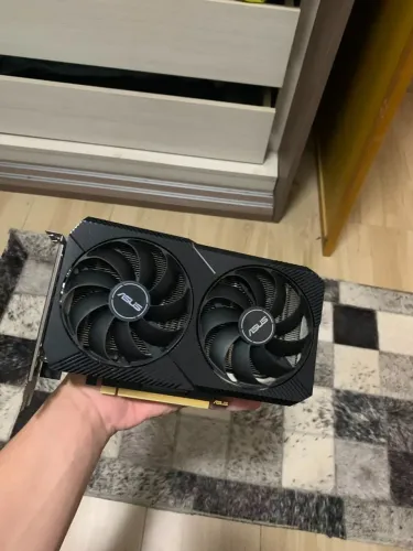 Placa de video RTX 3050 8gb Asus