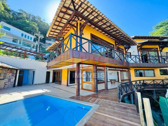 Casa com 3 dormitórios à venda, 283 m² por R$ 2.690.000,00 - Itaipu - Niterói/RJ