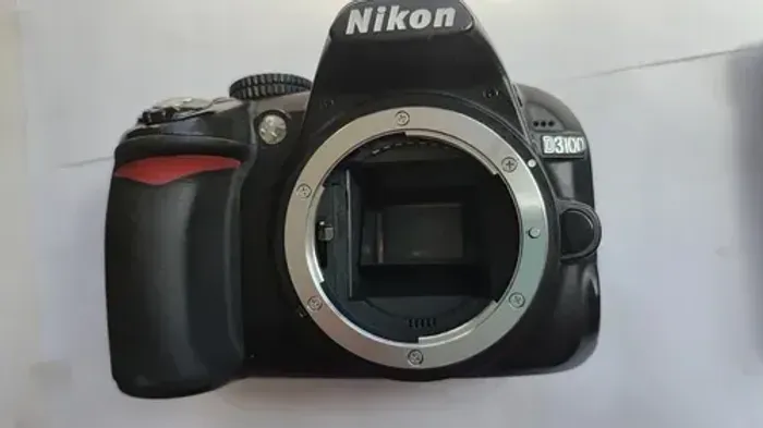 Nikon D3100 corpo 