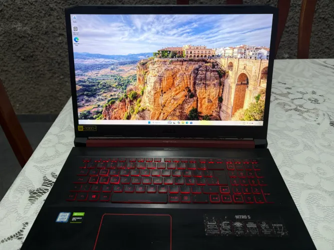 Nitro 5 RTX 1650 | 16GB RAM | 120GB SSD + 1TB HD