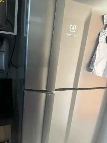 Geladeira Electrolux Duas portas inox 400 litros