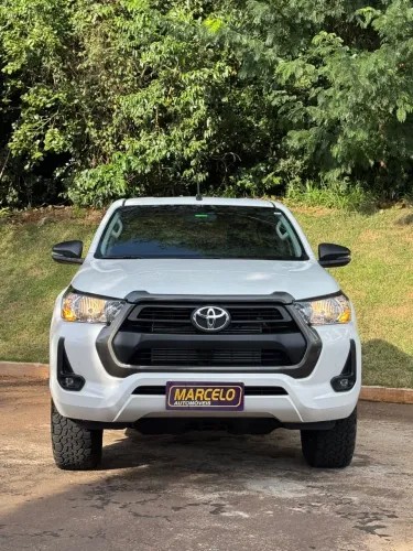 Toyota Hilux CD SR 4X4 2.8 TDI Diesel Aut. 2023