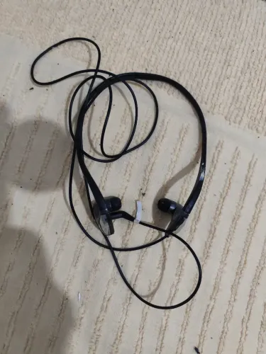 Fone de ouvido com fio P2 novo
