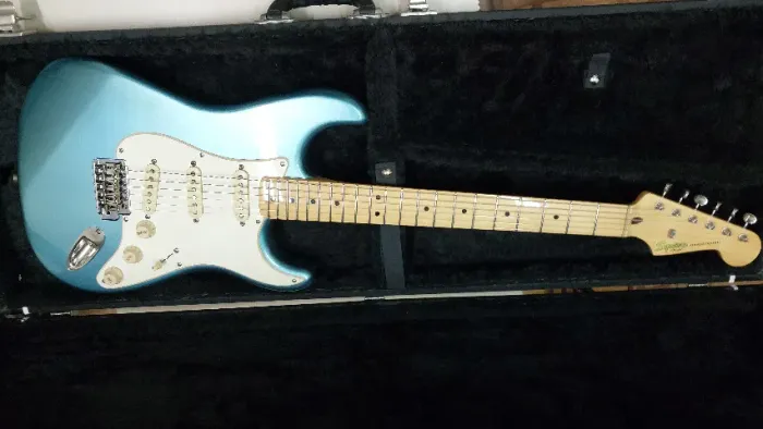 Guitarra Stratocaster Squier Classic Vibe
