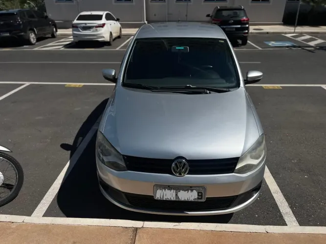 Volkswagen Fox 1.6 MI I Motion Total Flex 8V 5P 2013