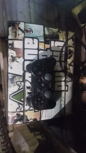 Troco PlayStation 3 em play 4 dando volta interessados entrar em contato no PV *9
